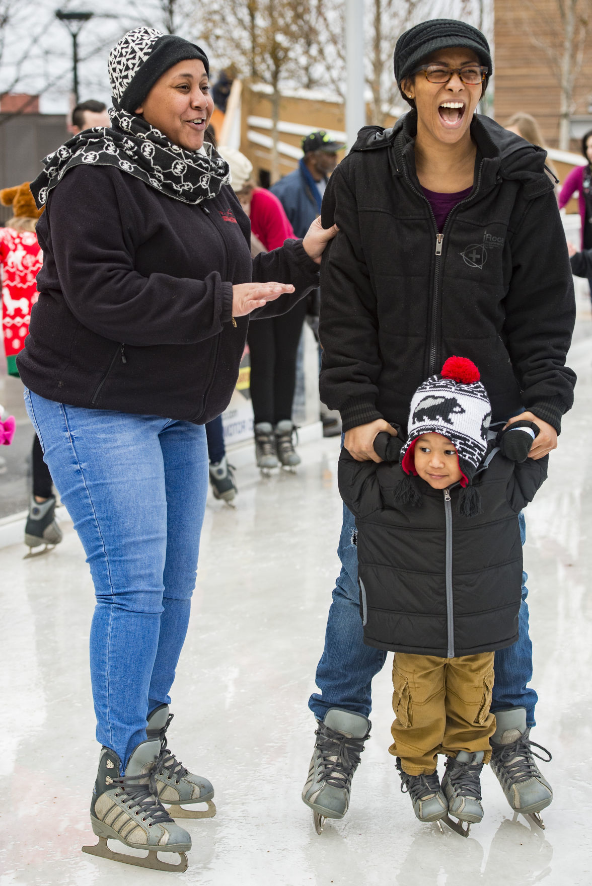 Ice Skating Around Town_009.jpg